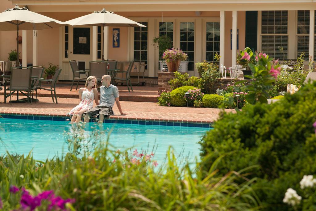 L'Auberge Provencale Inn & Restaurant Boyce エクステリア 写真